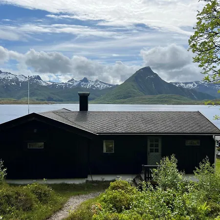 Lofoten Midnight Sun 木屋